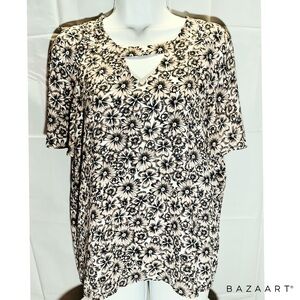 Bananna Republic Women floral V-neck ,Cap  Sleeve